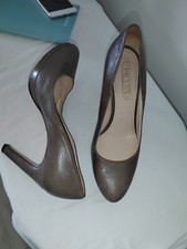Prada scarpe donna usato Prada scarpe donna usato  Capua