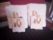 Conjunto bordado de toalha de banho Winnie The Pooh inclui duas toalhas e dois coágulos de lavagem comprar usado  Enviando para Brazil