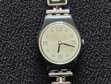 RELÓGIO FEMININO PULSEIRA DE TABULEIRO DE XADREZ PRETO E BEGE UM 2002 VINTAGE IDEIA CLÁSSICA comprar usado  Enviando para Brazil