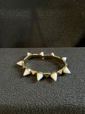 Pulseira em tom dourado com espiga e parafuso prisioneiro comprar usado Pulseira em tom dourado com espiga e parafuso prisioneiro comprar usado  Enviando para Brazil