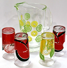 Usado, Jarro vintage Covetro Itália MCM jarro e 4 copos de frutas carrinho de bar conjunto retrô comprar usado Usado, Jarro vintage Covetro Itália MCM jarro e 4 copos de frutas carrinho de bar conjunto retrô comprar usado  Enviando para Brazil