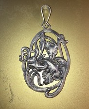 Bellissimo grande ciondolo usato Bellissimo grande ciondolo usato  Vobbia