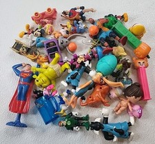 Lot random toys for sale  Kernersville