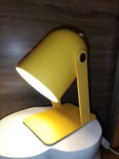 Lampe jaune orientable d'occasion  Uzerche