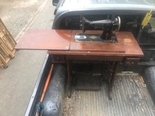 Singer sewing machine for sale  MARKFIELD