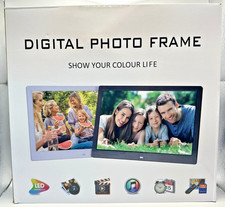 12.1 digital picture for sale  Ooltewah