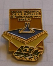 Pin ww2 battle d'occasion  Saint-Nazaire