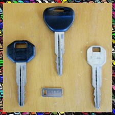 Chiavi auto epoca usato  Villalfonsina