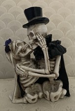FIGURAS DE ESQUELETOS DE CASAMENTO DE NOIVA E NOIVO ESQUELETO DE RESINA FUNDIDA HALLOWEEN DECORE comprar usado FIGURAS DE ESQUELETOS DE CASAMENTO DE NOIVA E NOIVO ESQUELETO DE RESINA FUNDIDA HALLOWEEN DECORE comprar usado  Enviando para Brazil