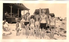 Vintage Instantâneo Praia Diversão Crianças Aluguel Casas Férias Verão Oceanside Sépia, usado comprar usado  Enviando para Brazil