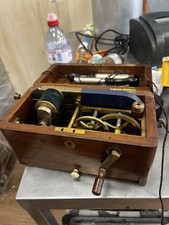 Antiga máquina de terapia de choque elétrica vitoriana Magneto da década de 1880 por volta de com caixa comprar usado  Enviando para Brazil