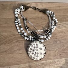 Collier inspiration ethnique d'occasion  Bourgoin-Jallieu