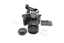 Używany, Zestaw aparatu cyfrowego Canon 1100D z 18-55mm, liczba migawek 5229, w bardzo dobrym stanie na sprzedaż Używany, Zestaw aparatu cyfrowego Canon 1100D z 18-55mm, liczba migawek 5229, w bardzo dobrym stanie na sprzedaż  Wysyłka do Poland