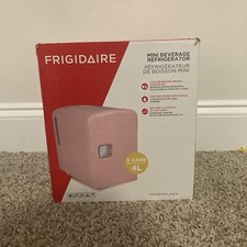 Mini geladeira de bebidas Frigidaire. CAIXA ABERTA - Cabos ausentes Leia a descrição comprar usado  Enviando para Brazil