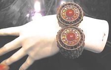 Bracelet signed yuhong d'occasion  Saint-Aubin-du-Cormier