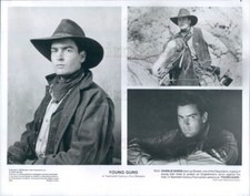Usado, 1988 Press Photo Actor Charlie Sheen in Young Guns Western Movie comprar usado Usado, 1988 Press Photo Actor Charlie Sheen in Young Guns Western Movie comprar usado  Enviando para Brazil