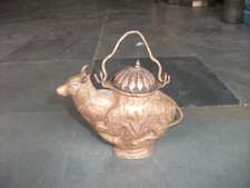 Vaso Sacro D'Acqua In Rame Inciso A Mano A Forma Di Bue/Nandi/Vacca, usado comprar usado  Enviando para Brazil