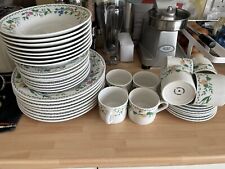 Dinner set 8 for sale  NOTTINGHAM
