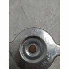 Tappo radiatore liquido usato  Mineo