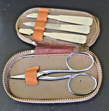 Petite trousse manucure d'occasion  Carrières-sur-Seine