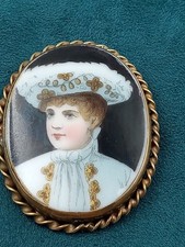 Broche antigo de bronze para joias com retrato de senhora pintado à mão em porcelana: 2" x 1,3 comprar usado  Enviando para Brazil