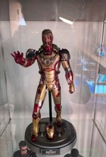 Hot toys iron usato  Storo
