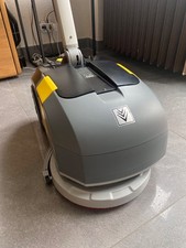 Kärcher scheuersaugmaschine 4 gebraucht kaufen  Neukirchen-Vluyn