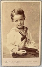 CDV MENINO MARINHEIRO TERNO E BRINQUEDO IATE BARCO KILLICK ABBOT HAMPSTEAD FOTO ANTIGA comprar usado  Enviando para Brazil