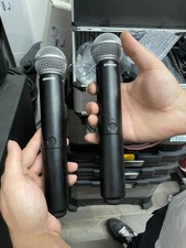 Microfoni wireless shure usato  Barcellona Pozzo di Gotto