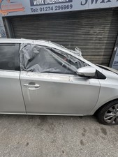 Toyota auris hybrid for sale  BRADFORD