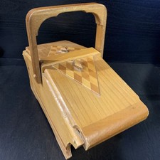 Vintage Meio Século - Pequena CAIXA DE COSTURA/REPARAÇÃO DE MADEIRA - Tampa de Marchetaria comprar usado  Enviando para Brazil