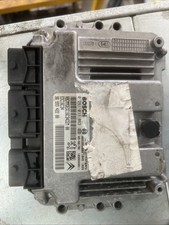 Centralina motore ecu usato  Torre di Ruggiero