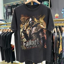 Usado, Camiseta gráfica promocional Fallout New Vegas P-5XL comprar usado Usado, Camiseta gráfica promocional Fallout New Vegas P-5XL comprar usado  Enviando para Brazil