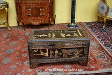 Baule legno laccato usato  Roma
