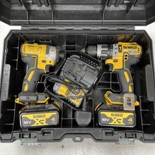 Dewalt dck266m2t 18v for sale  ROMFORD