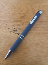Nouveau stylo crayon d'occasion  Le Longeron