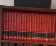 Set children britannica for sale  GRANGEMOUTH