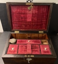 Conjunto de maquiagem vintage antigo 19C mogno fantasia vaidade caixa incrustada antiga com chave comprar usado  Enviando para Brazil