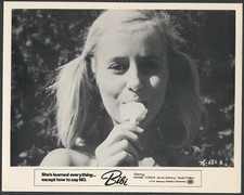 Bibi ’76 BLONDE MARIE FORSA COMENDO UM SORVETE RARO   comprar usado  Enviando para Brazil