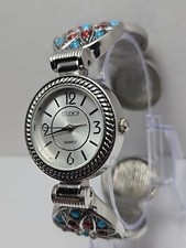Relógio feminino Studio Time Southwestern 29mm pulseira de punho pedras azuis vermelhas nova bateria, usado comprar usado  Enviando para Brazil