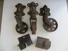 (3) RODAS GIRATÓRIAS ANTIGAS VINTAGE DE FERRO FUNDIDO DE FÁBRICA CARRINHO E (2) SUPORTES DE CANTO comprar usado  Enviando para Brazil