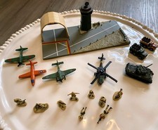  Antiga Micro Máquina Militar Força Aérea Base 3 aviões 1 helicóptero 1 tanque 2 caminhão 9f figura comprar usado  Enviando para Brazil