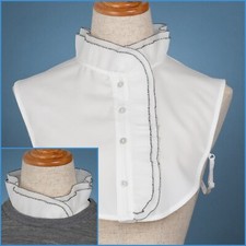 Usado, Blusa branca em camadas com babados gola alta acabamento preto crepe poliéster colarinho falso comprar usado Usado, Blusa branca em camadas com babados gola alta acabamento preto crepe poliéster colarinho falso comprar usado  Enviando para Brazil