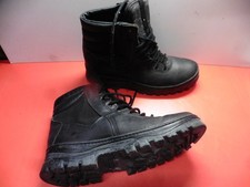 Lot paire chaussures d'occasion  Labastide-Rouairoux
