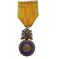A13 médaille militaire d'occasion  Saint-Jean-en-Royans