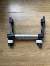 Adattatore seggiolino auto usato  Spedire a Italy