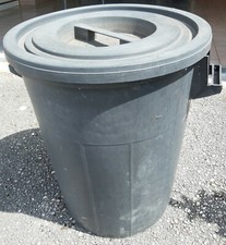 Secchio bidone pattumiera usato  Sirolo