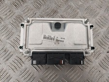 Calculateur moteur bosch d'occasion  Déols