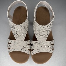 Women cali skechers for sale  New Baltimore