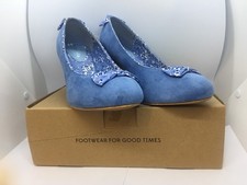 Blue suede shoes for sale Blue suede shoes for sale  CARLISLE